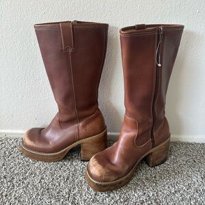 Frye Boots Size 7 - Leather, healed, calf high